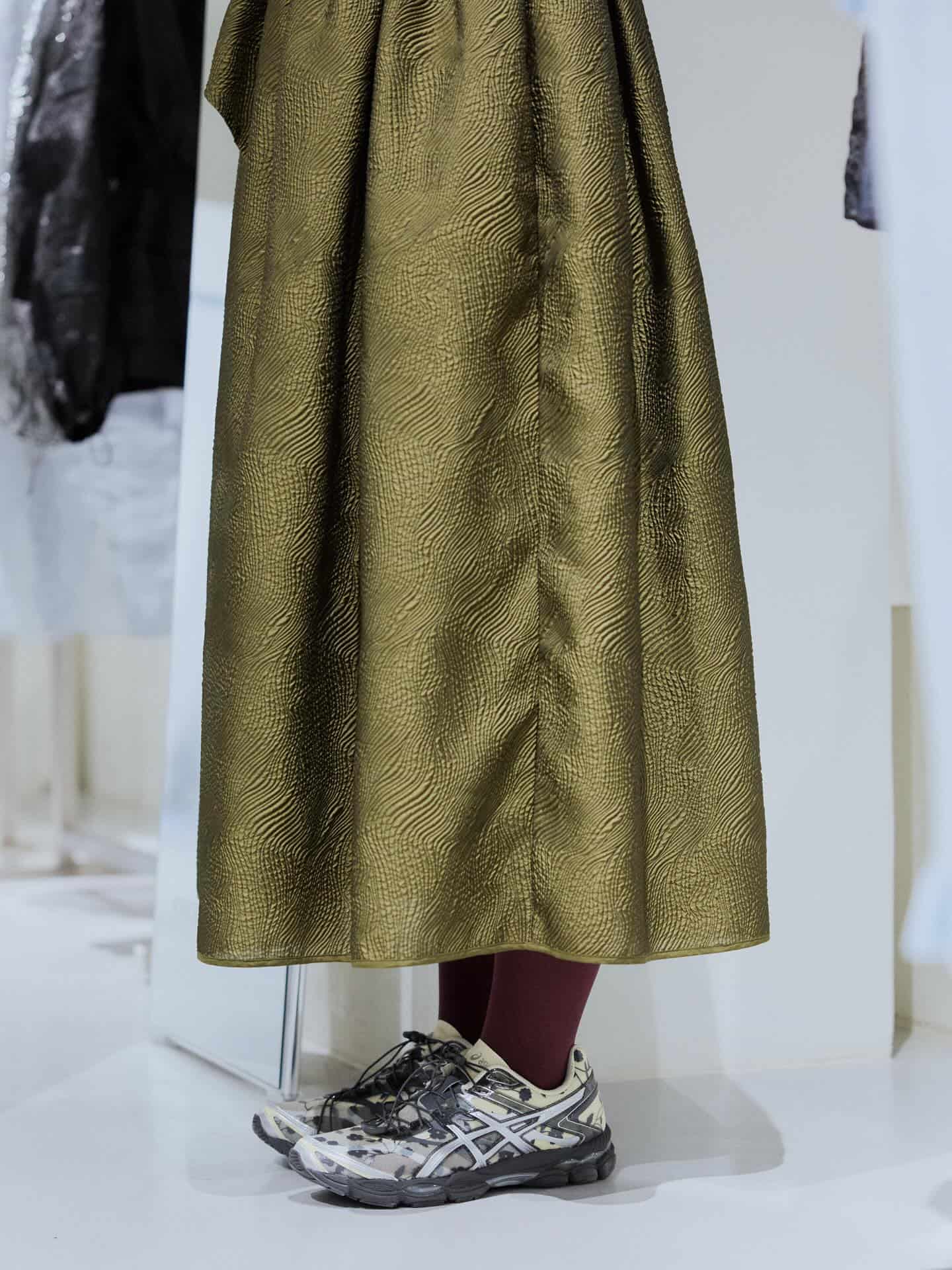 Ako volite Asics patike, obradovaće vas ova kolaboracija sa Cecilie Bahnsen ceciliebahnsen 1750065461 3656136546326724212 324322584 min Ako volite Asics patike, obradovaće vas ova kolaboracija sa Cecilie Bahnsen