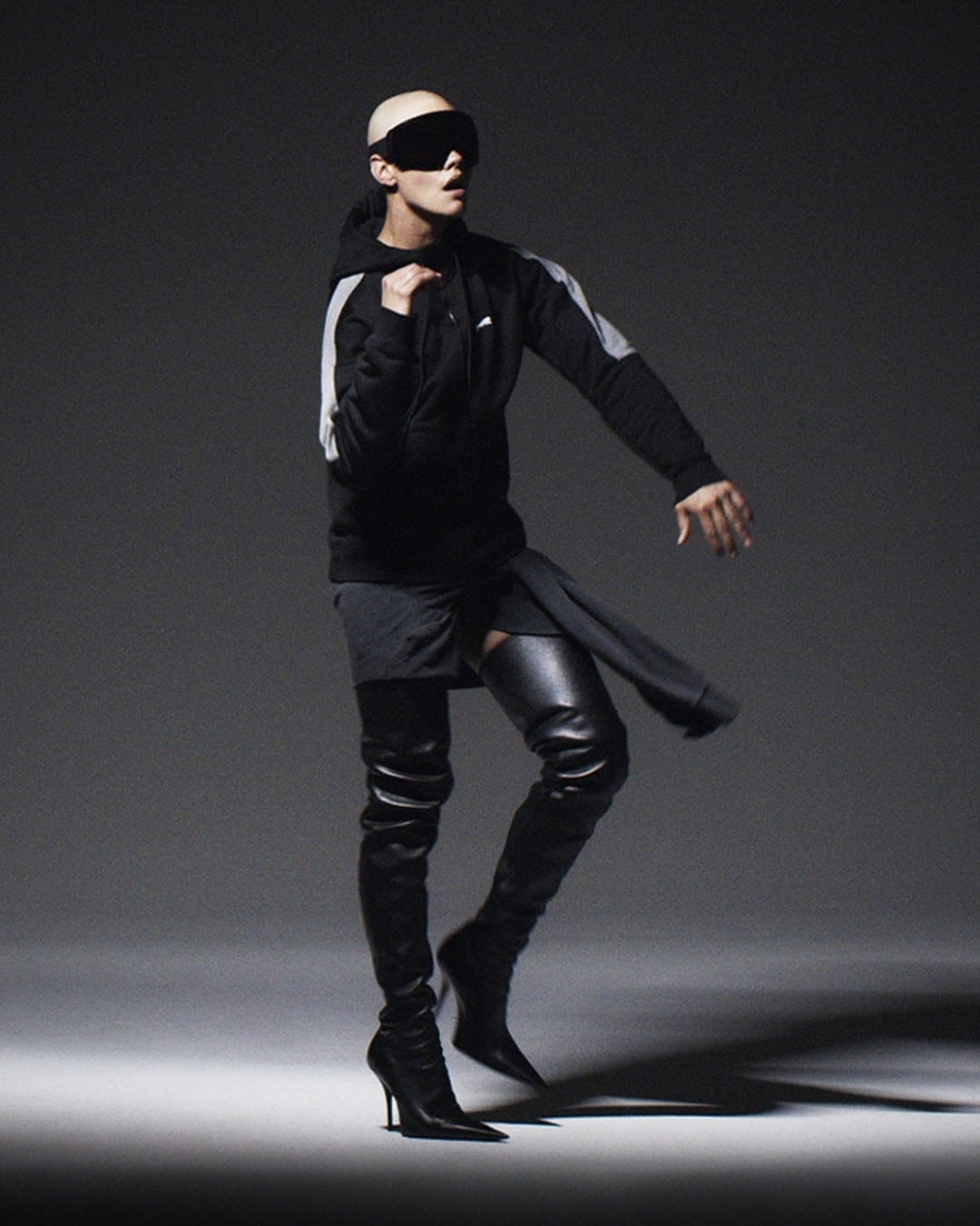 Balenciaga predstavila satenske PUMA Speedcat baletanke koje su uveliko na našoj listi želja tatlertaiwan 1750756798 3661935896687305336 2021701869 min 1 Balenciaga predstavila satenske PUMA Speedcat baletanke koje su uveliko na našoj listi želja