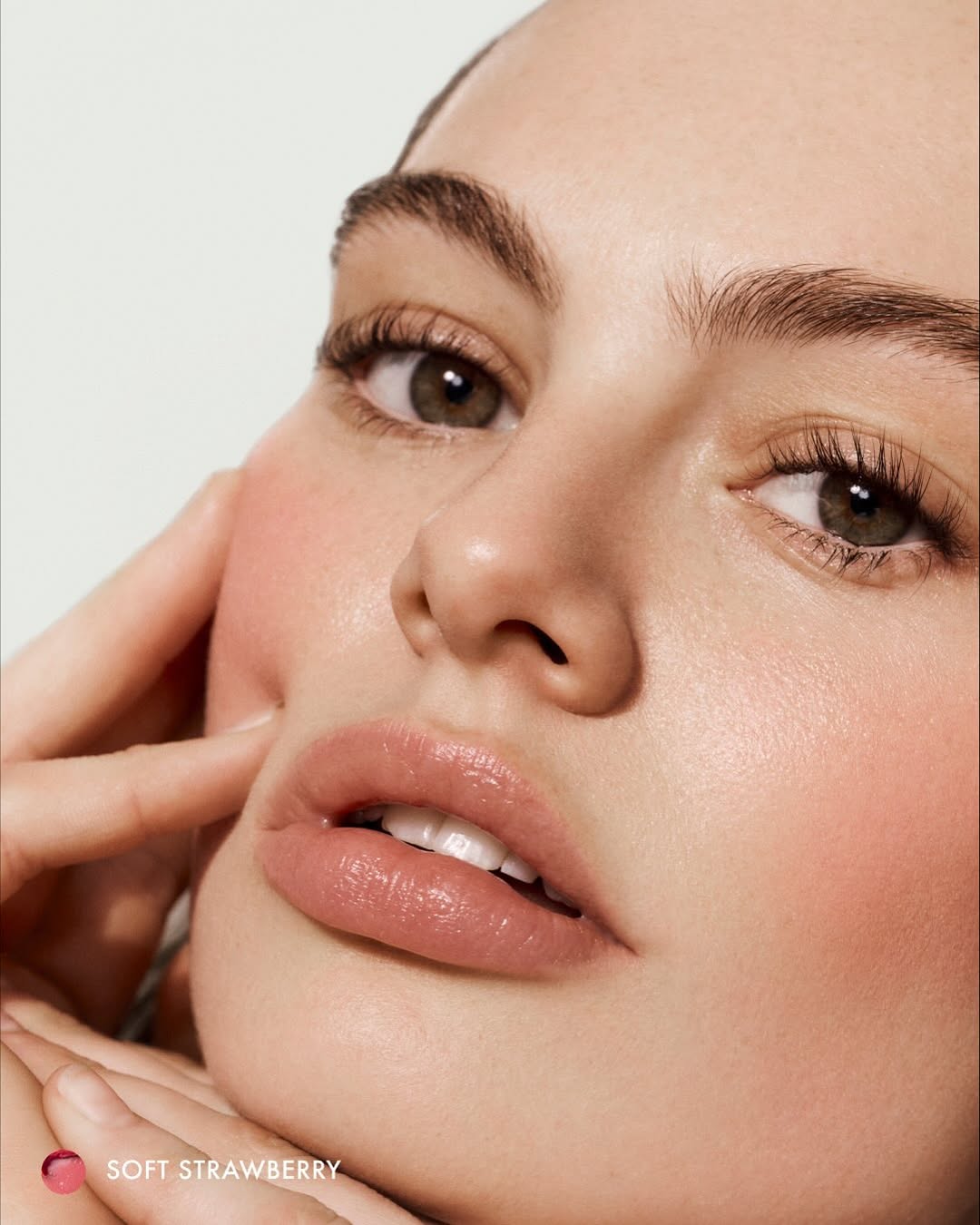 SnapInsta.to 515584499 18396949942188293 3340293502189477005 n Summer Fridays ima novo rumenilo koje se topi na koži kao puter