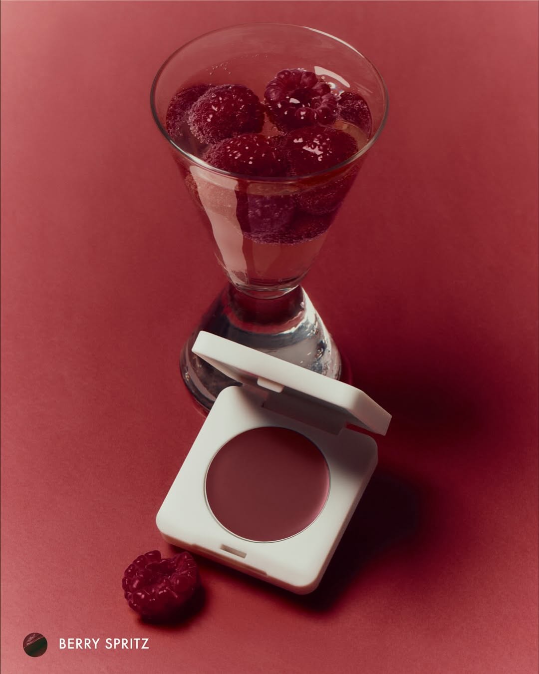 SnapInsta.to 515891060 18396949972188293 2240958689467130159 n Summer Fridays ima novo rumenilo koje se topi na koži kao puter