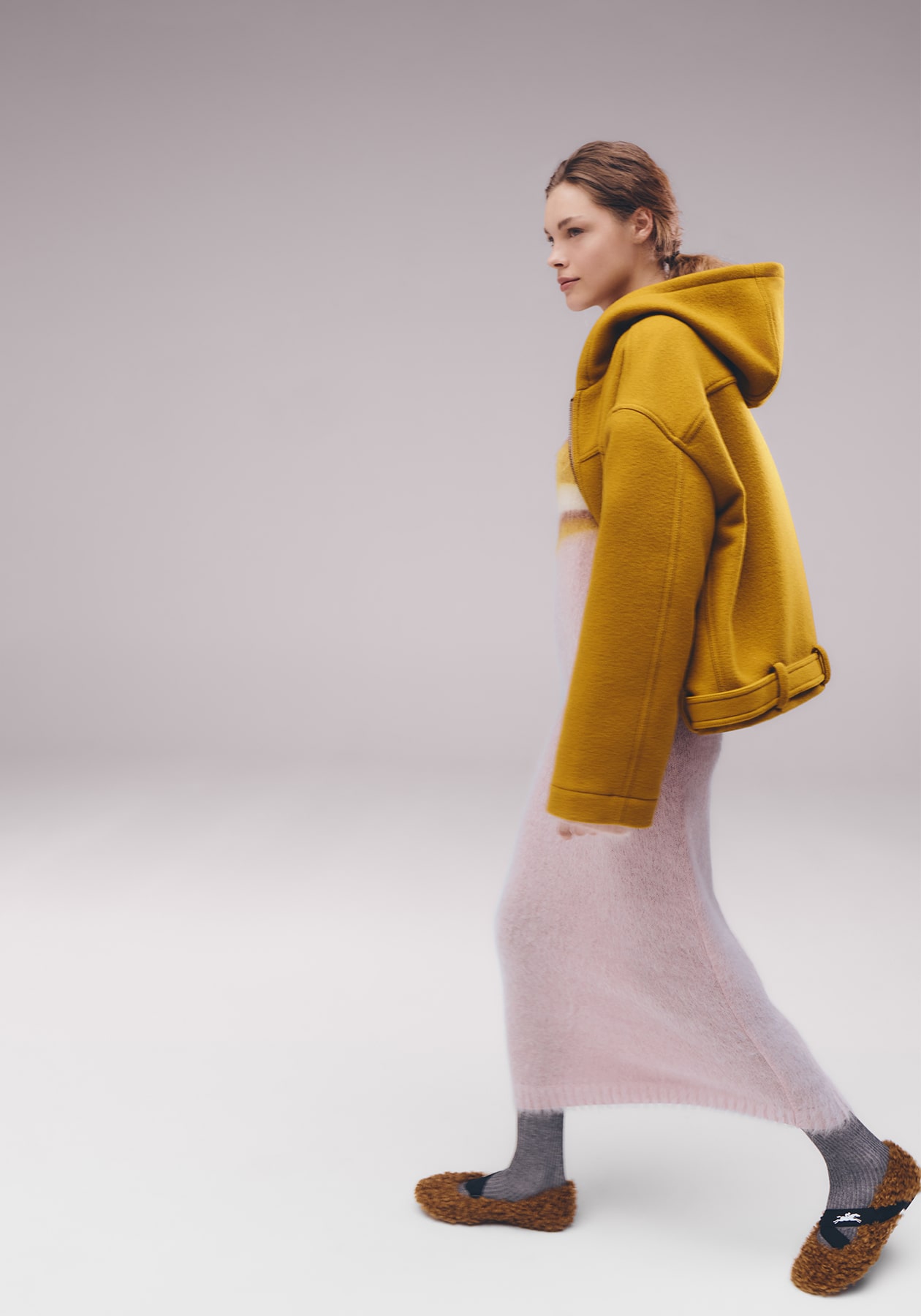 1260x1800 LOOKBOOK FW25 LOOK 21 min Longchamp i dalje veruje u tihi luksuz, što pokazuje jesenja kolekcija Le Foulonné