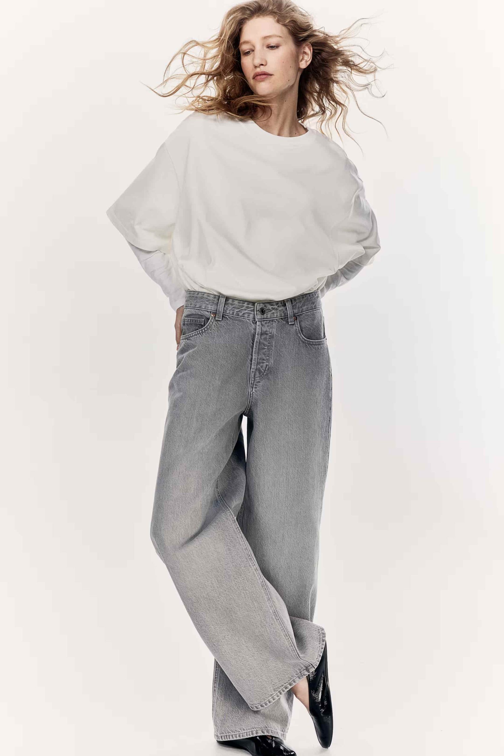 57ecafc7439a1fd9b1eca1067eb2ceda70b12ab7 min scaled FYI: Ove jeseni sive farmerke zamenjuju plavi teksas