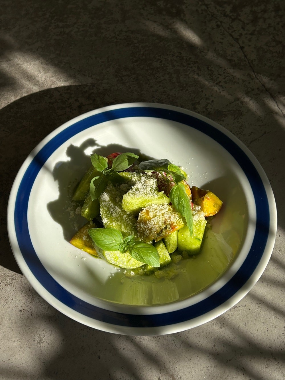 June Cafe 5 min Beogradski June cafe osvežio je večernji letnji meni, imamo detalje