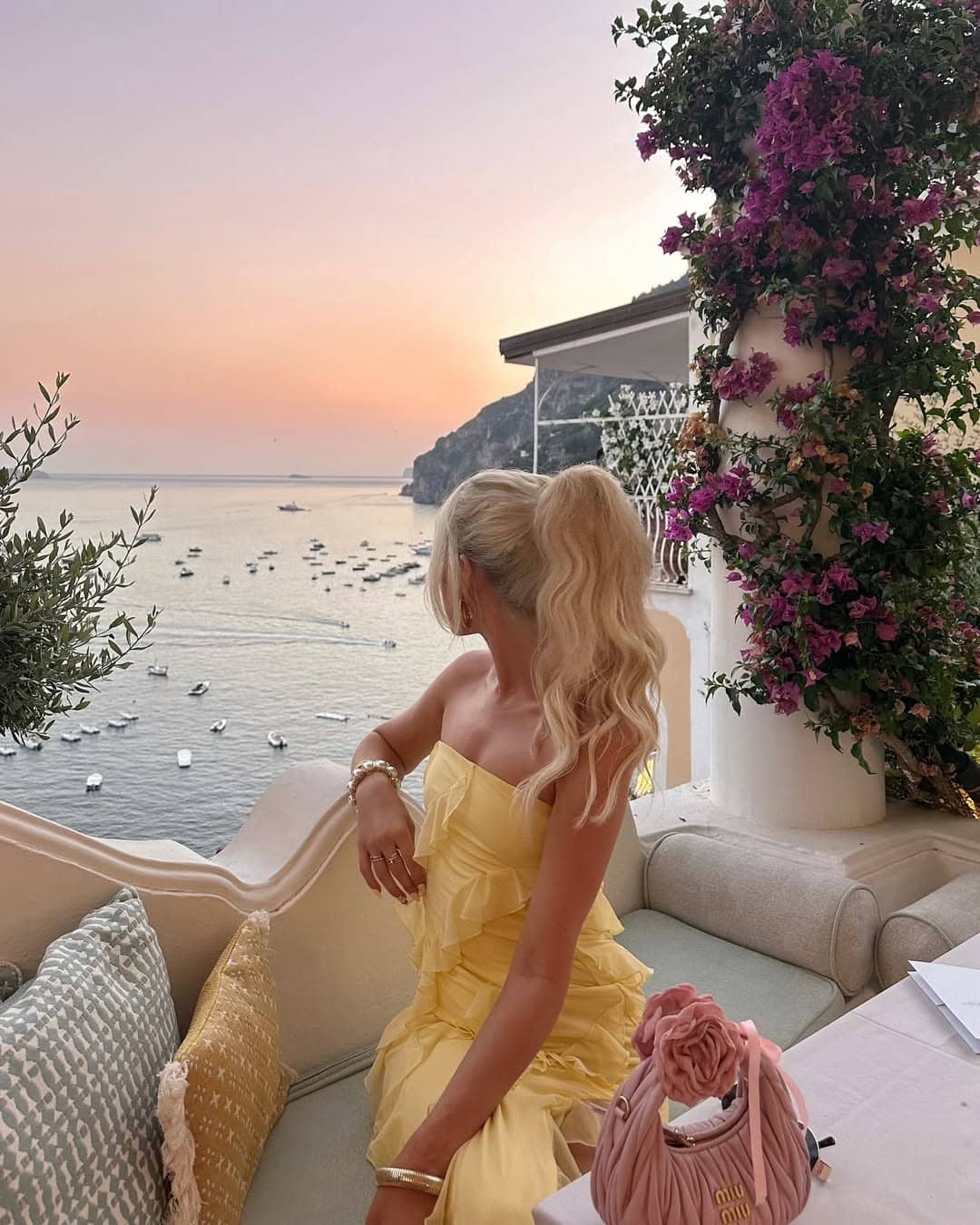 SnapInsta.to 449826649 1151064859551382 4409242554510886272 n min Donosimo odabrane komade iz domaće ponude koji rekreiraju Amalfi leto