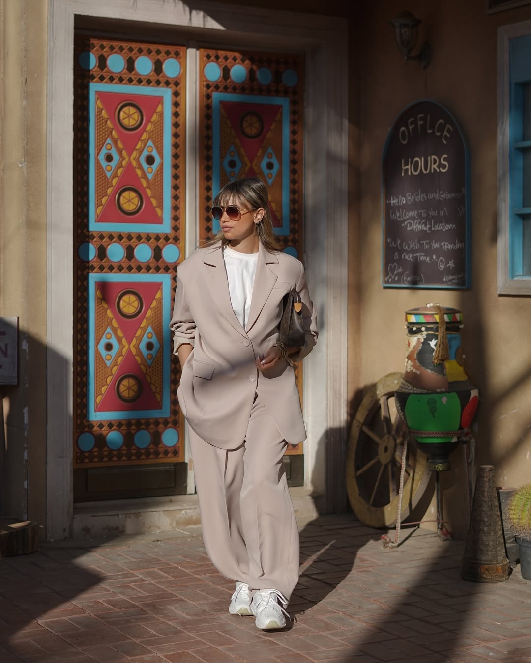 Kako stilizovati blejzer ove jeseni na 11 načina SnapInsta.to 469595478 8975233502532639 8754338488394607902 n Kako stilizovati blejzer ove jeseni na 11 načina