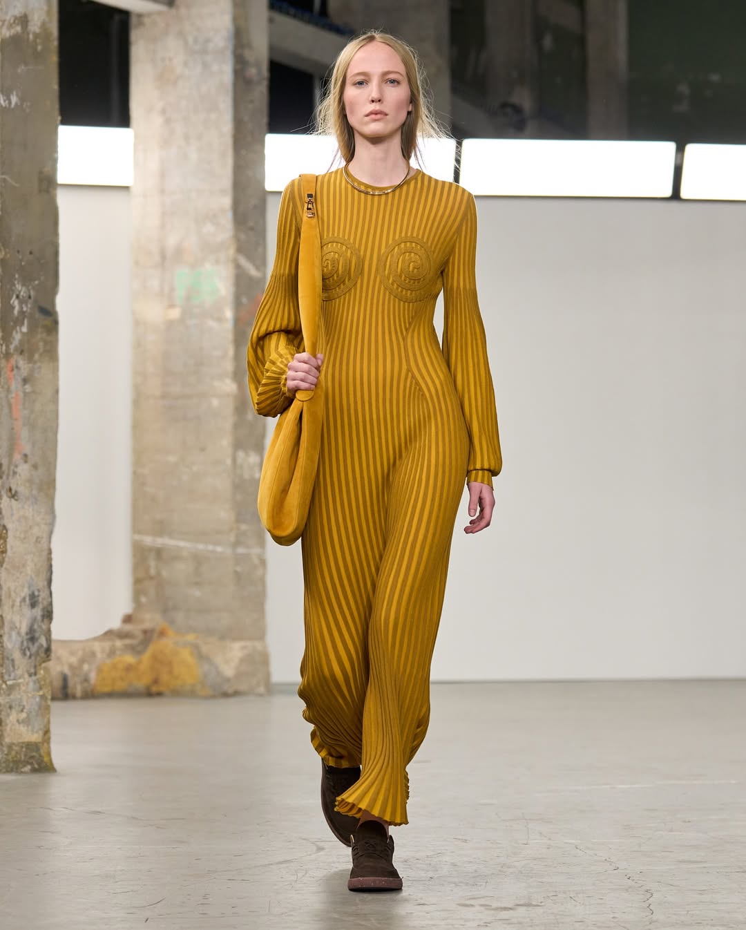 Od patlidžan ljubičaste do senf žute: Ove boje za jesen su izbor IT devojaka SnapInsta.to 483571092 18487181044039828 3728526654178942911 n Od patlidžan ljubičaste do senf žute: Ove boje za jesen su izbor IT devojaka