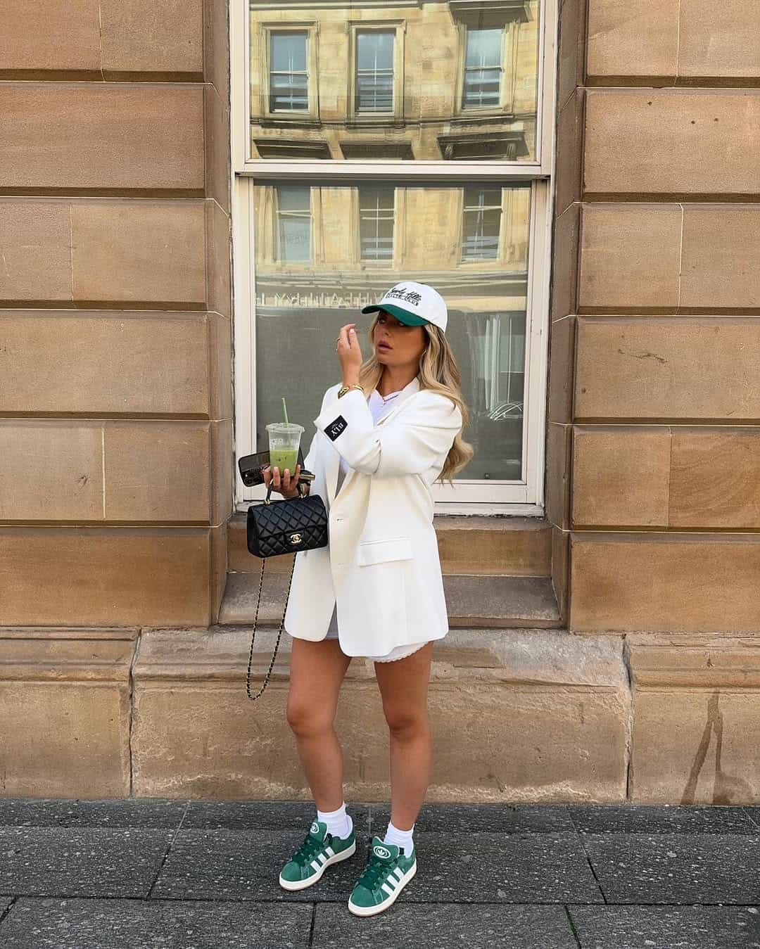 Kako stilizovati blejzer ove jeseni na 11 načina SnapInsta.to 518336215 18516521479027814 787737578651190205 n min Kako stilizovati blejzer ove jeseni na 11 načina