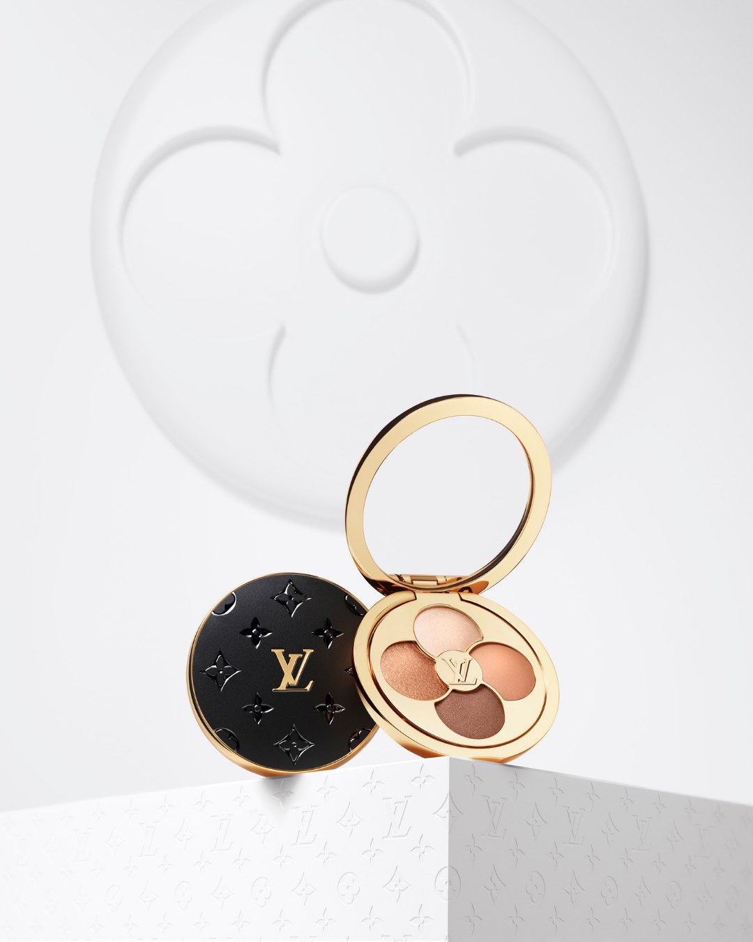 SnapInsta.to 535052155 18524926831030717 7672393929167286883 n min Louis Vuitton kolekcija šminke je konačno lansirana i donosi novu dimenziju luksuza