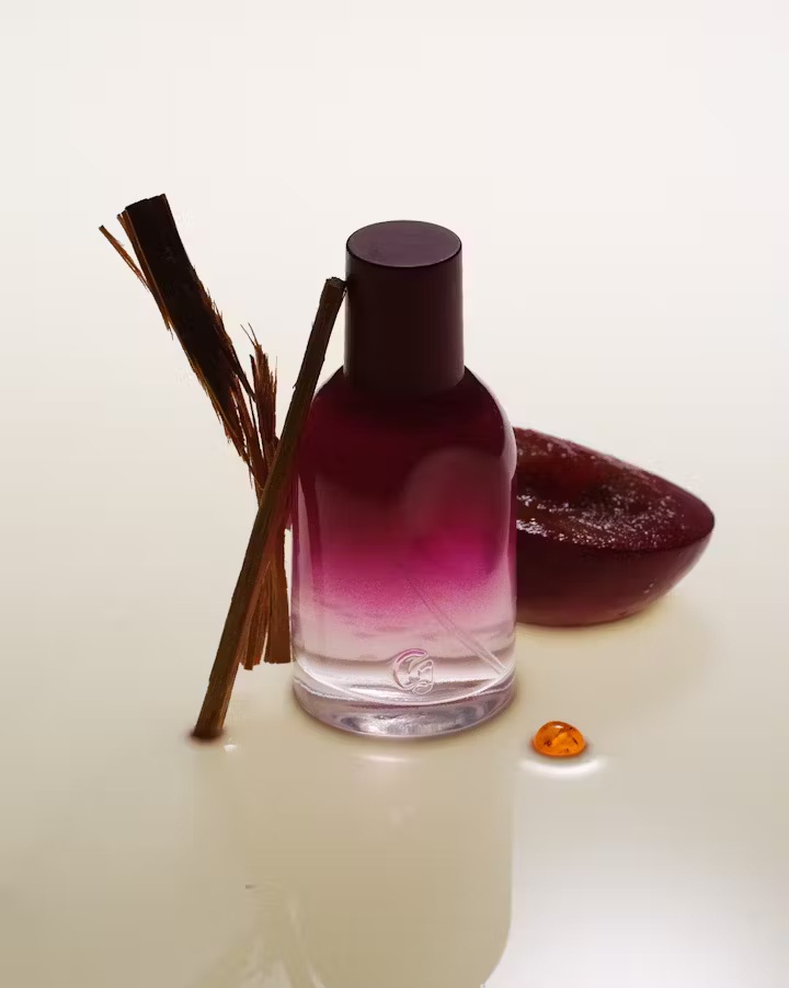 glossier reve launch carousel 11 1 Znamo koji je savršen jesenji parfem za svaki horoskopski znak