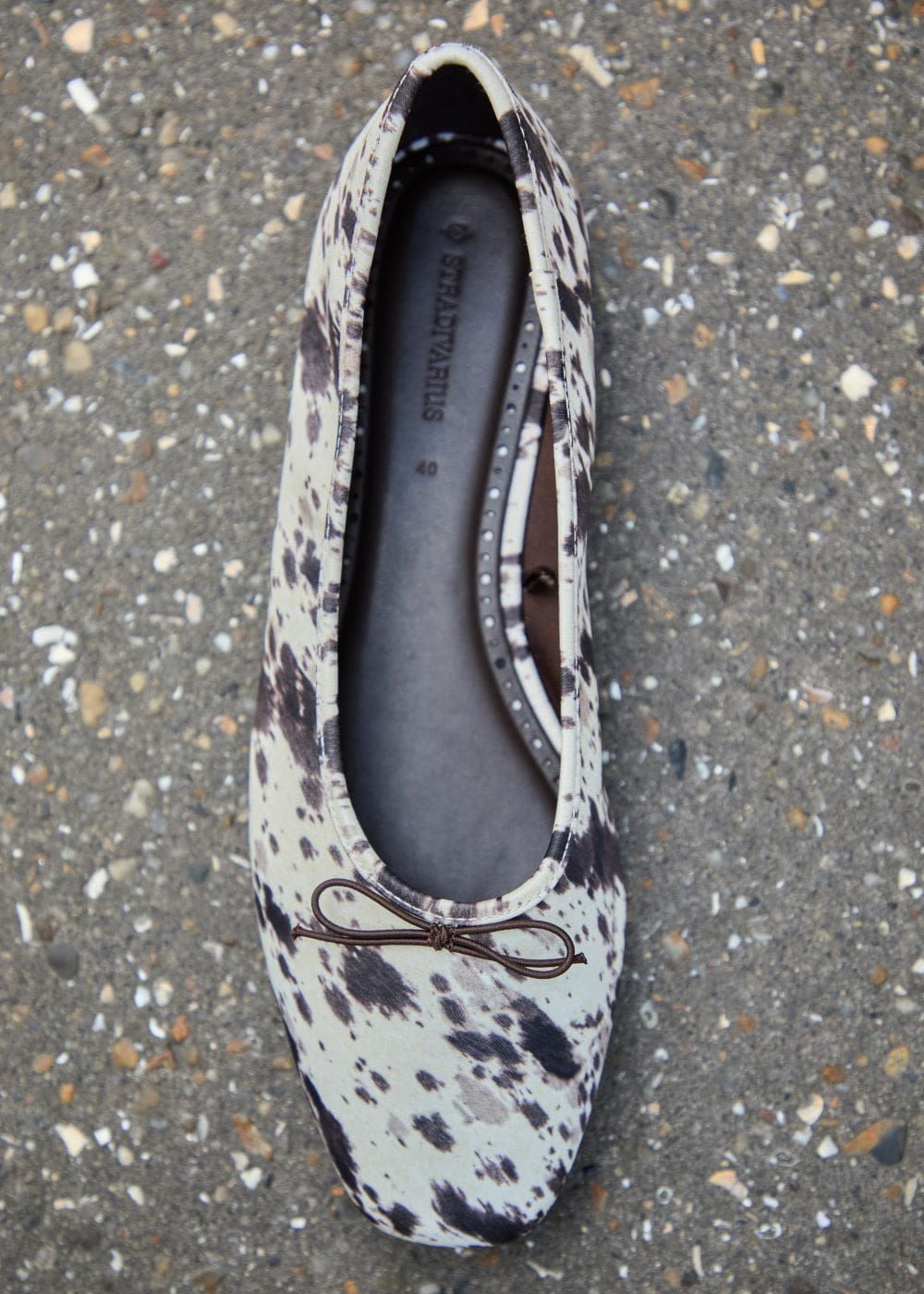 Jesenja Stradivarius kolekcija ima cool komade, izdvojili smo naše favorite stradivarius baletanke sa printom min Jesenja Stradivarius kolekcija ima cool komade, izdvojili smo naše favorite