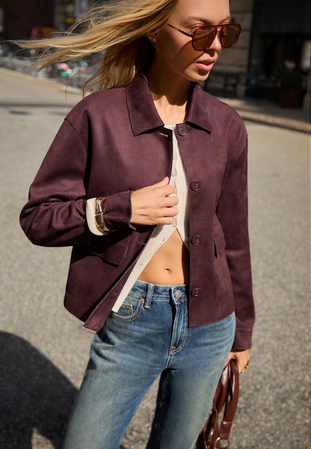 Jesenja Stradivarius kolekcija ima cool komade, izdvojili smo naše favorite stradivarius jakna brusena min Jesenja Stradivarius kolekcija ima cool komade, izdvojili smo naše favorite