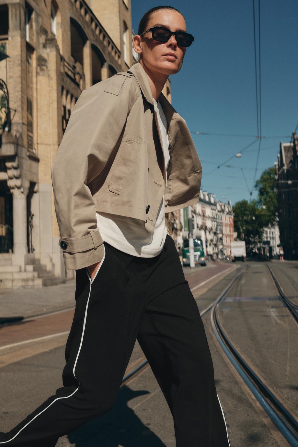 03046259704 p Najbolji modeli jesenjih mantila 2025: Od cropped do kožnih modela