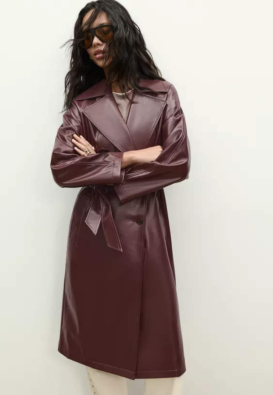  Najbolji modeli jesenjih mantila 2025: Od cropped do kožnih modela