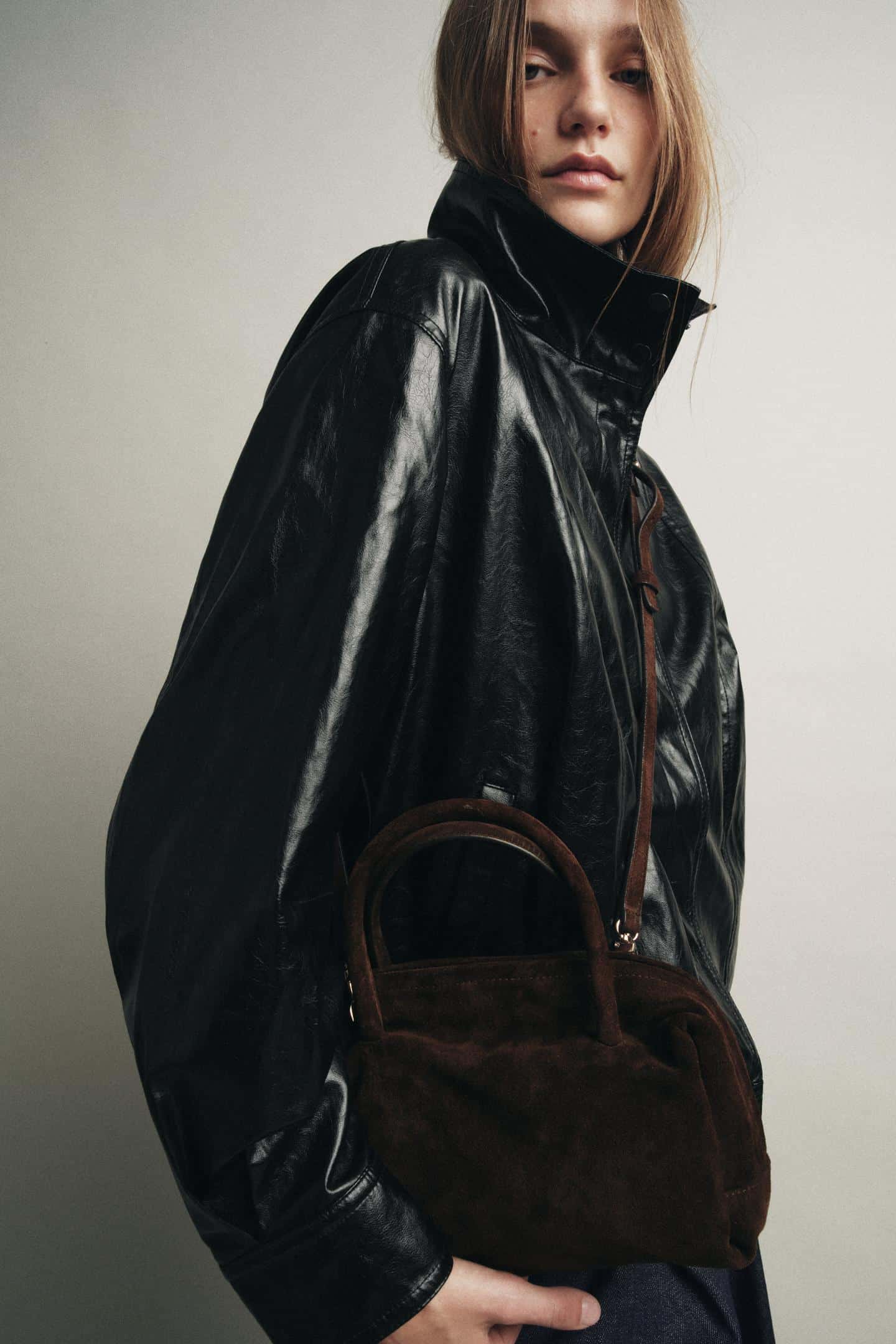 16552611721 p min Zara je izbacila torbe od brušene kože koje će obeležiti jesen