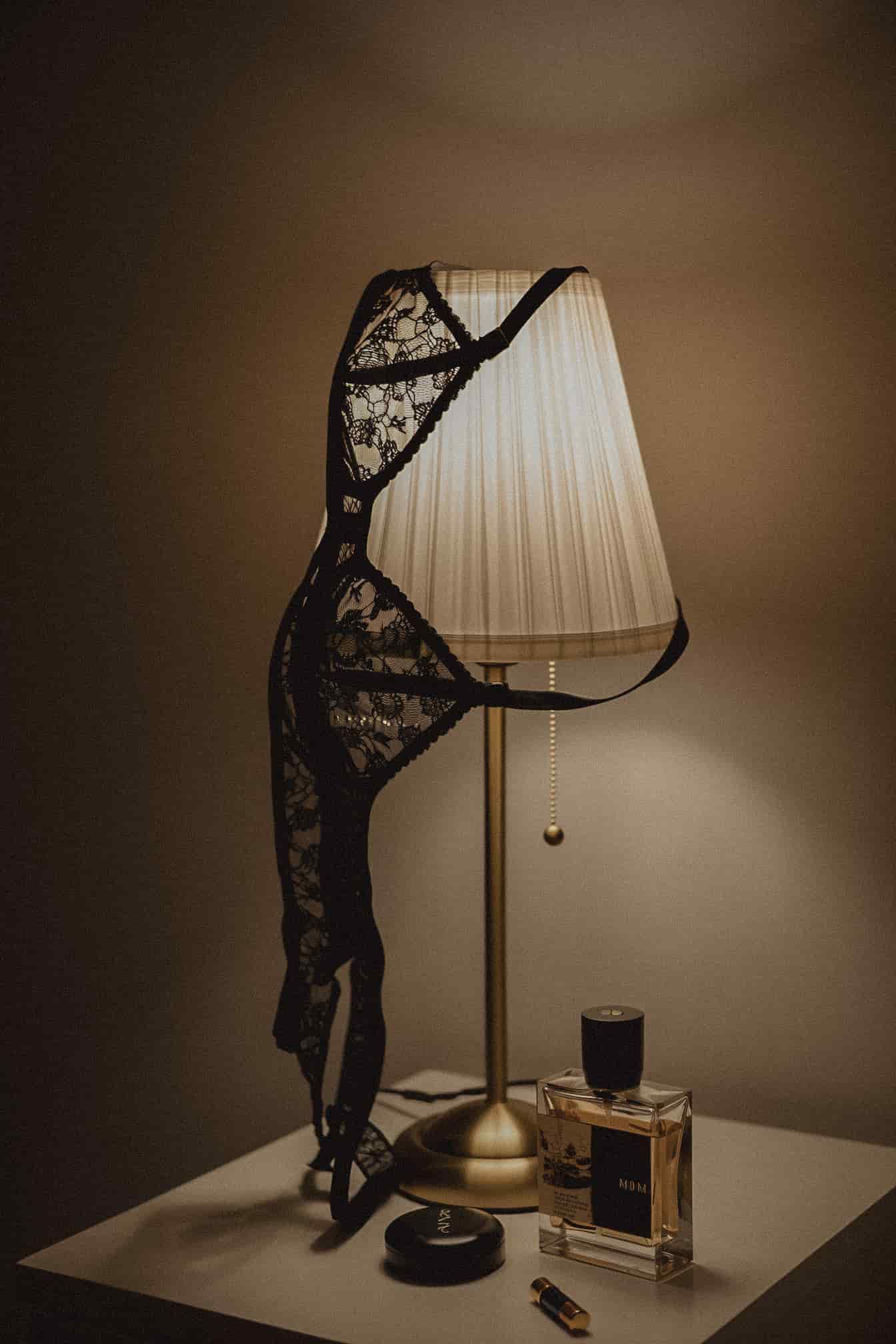 1ea1f171 2ce8 4626 a60f ed8a1bd17801 min Ovo je najboljih 10 parfema koji mirišu na jesen i intimne večeri pored kamina