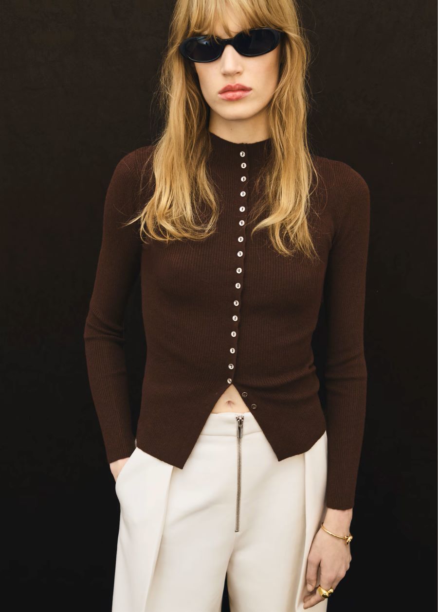 Mango kardigan sa sitnom dugmadi min Imamo 20 high street komada koji će osvežiti vaš stil za jesen