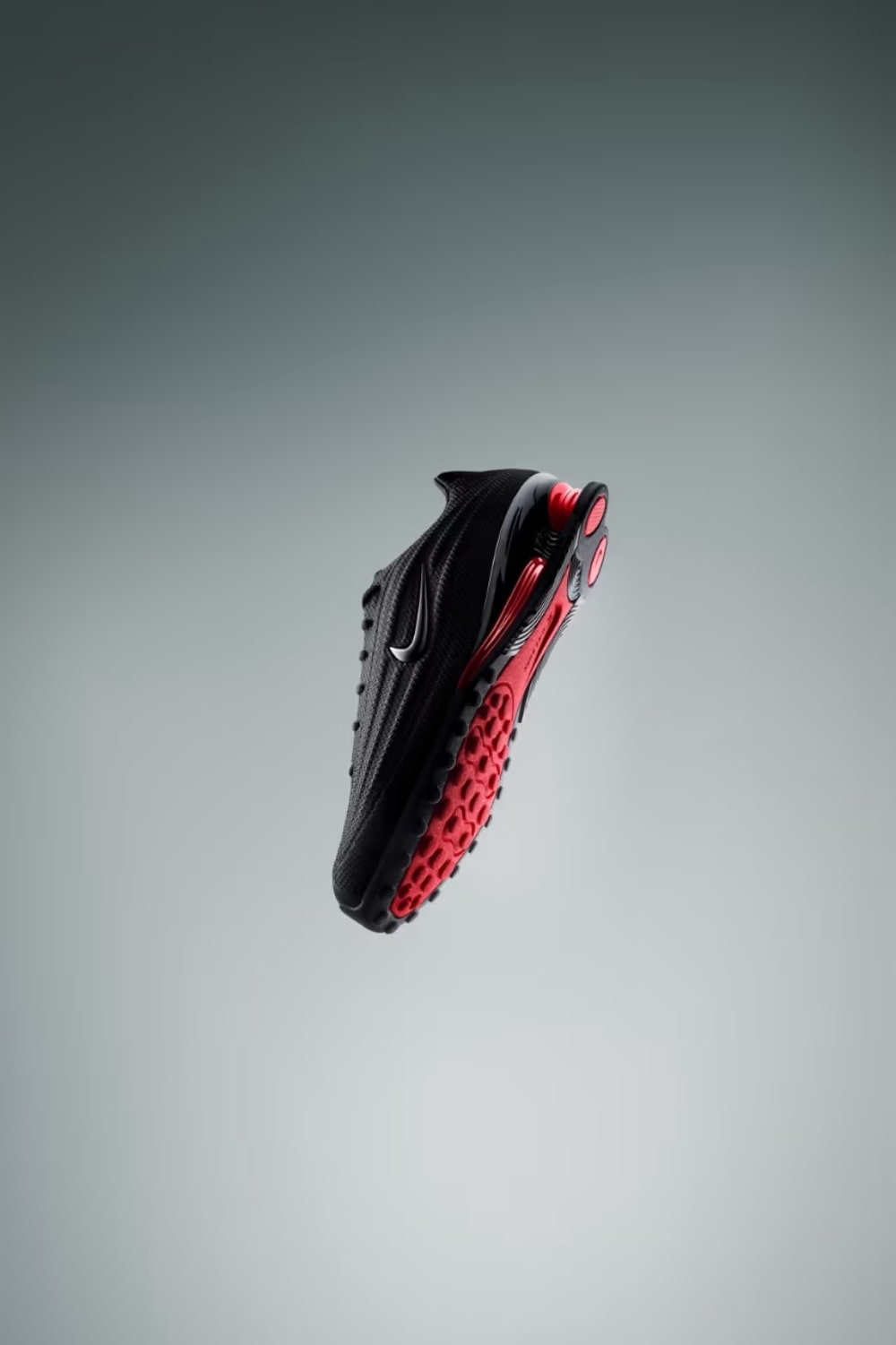 Nike Shox Z 4 min Nike Shox Z: Sabalenka ih je nosila na US Openu   uskoro ćemo moći i mi