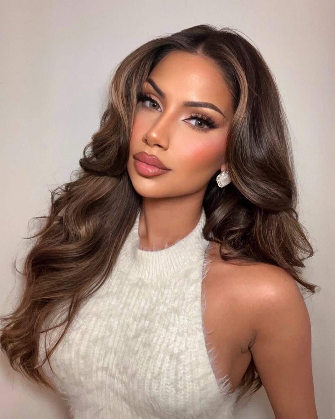 SnapInsta.to 399062996 1513977949446873 7924749194097297901 n Šminka za braon oči: Donosimo 10 look ova kao inspiraciju