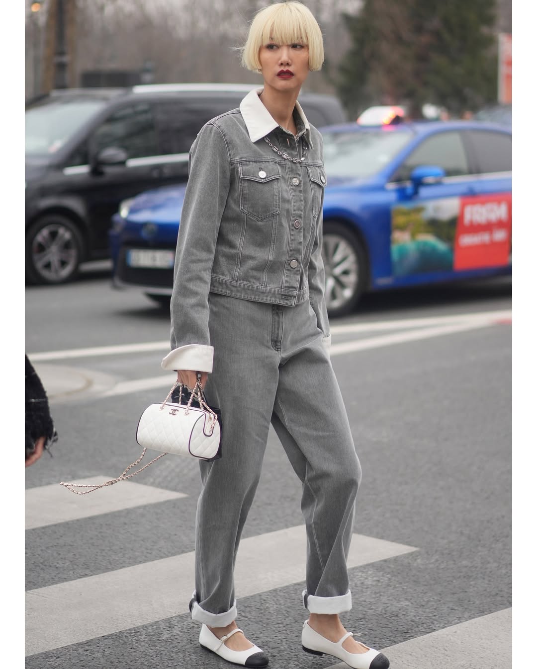 Kako stilizovati ravnu obuću kao statement komad SnapInsta.to 485016130 18486454495035256 1317551683313825074 n Kako stilizovati ravnu obuću kao statement komad