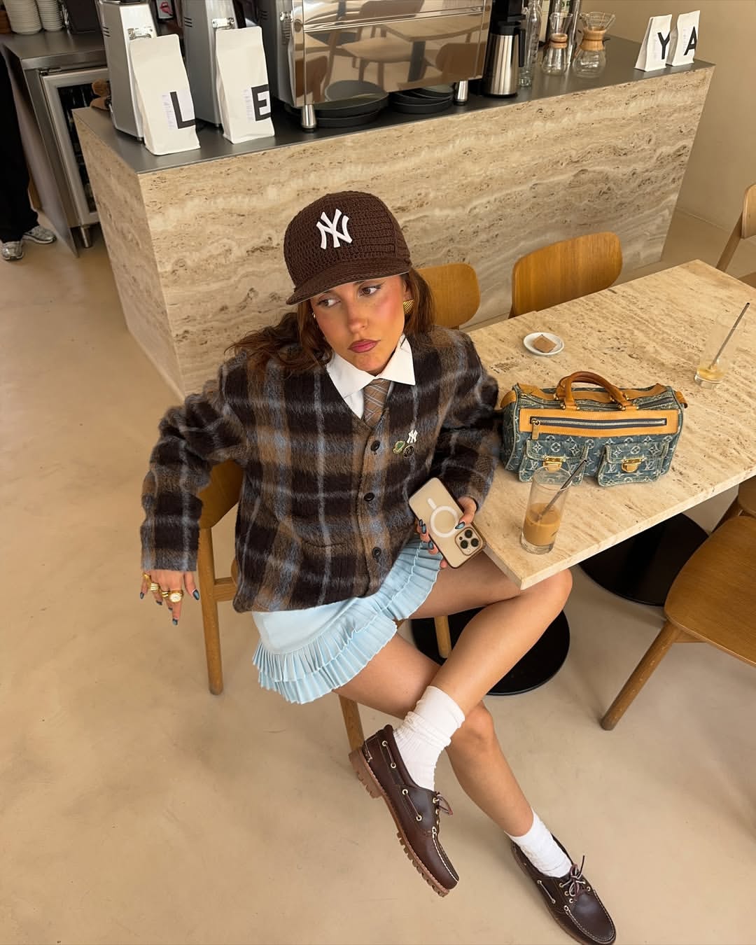 SnapInsta.to 508192136 745401617838273 9015019668565747836 n Preppy chic je najpopularniji stil ove jeseni, a evo kako da ga rekreirate