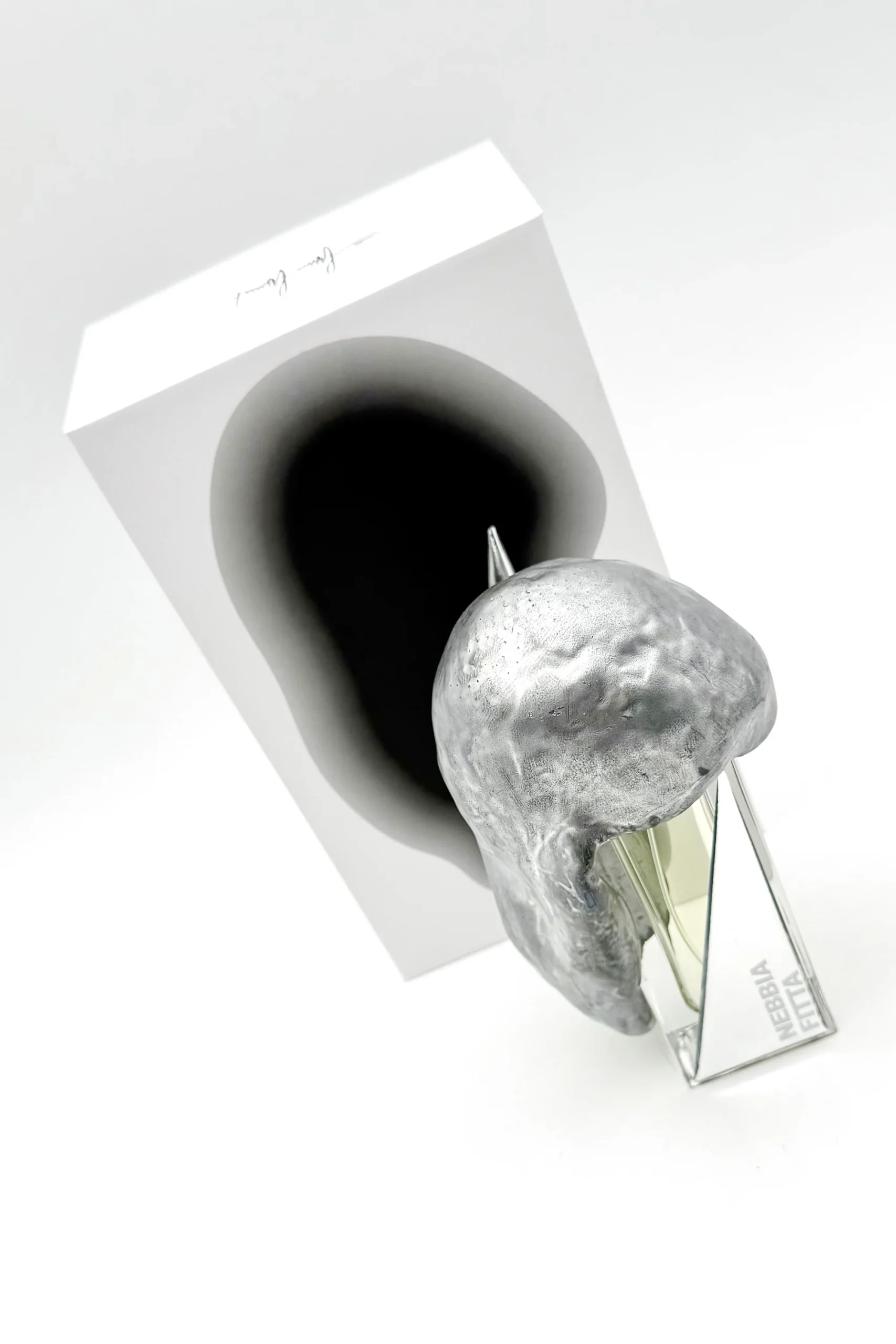  Ovo je najboljih 10 parfema koji mirišu na jesen i intimne večeri pored kamina