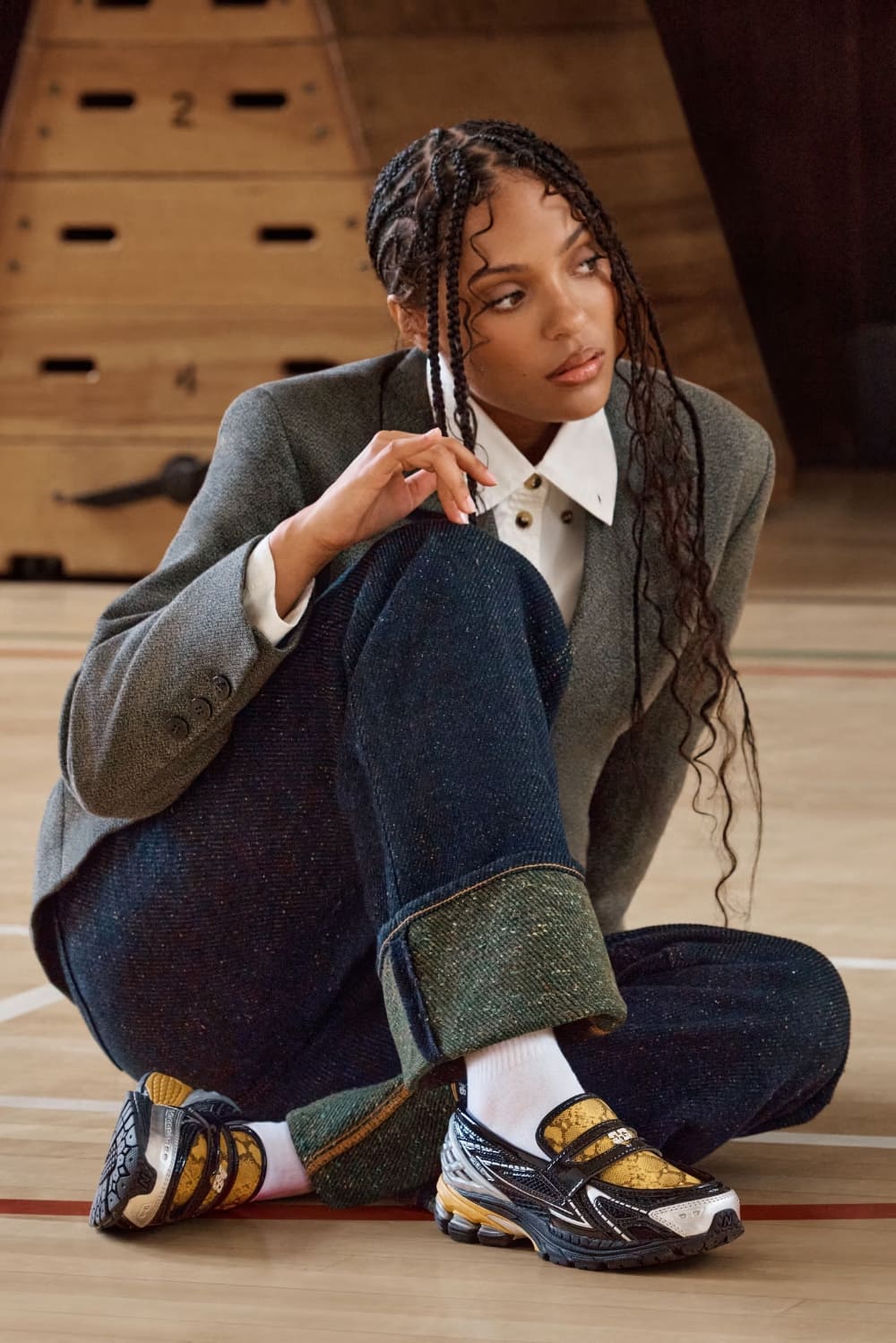 https hypebeast.com wp content blogs.dir 6 files 2025 09 24 1906L GanniXNewBalance S02 322 v3 4x5 scaled e1758712361238 2 min Snoafer sezona je počela: GANNI x New Balance 1906L je sve što želimo da nosimo