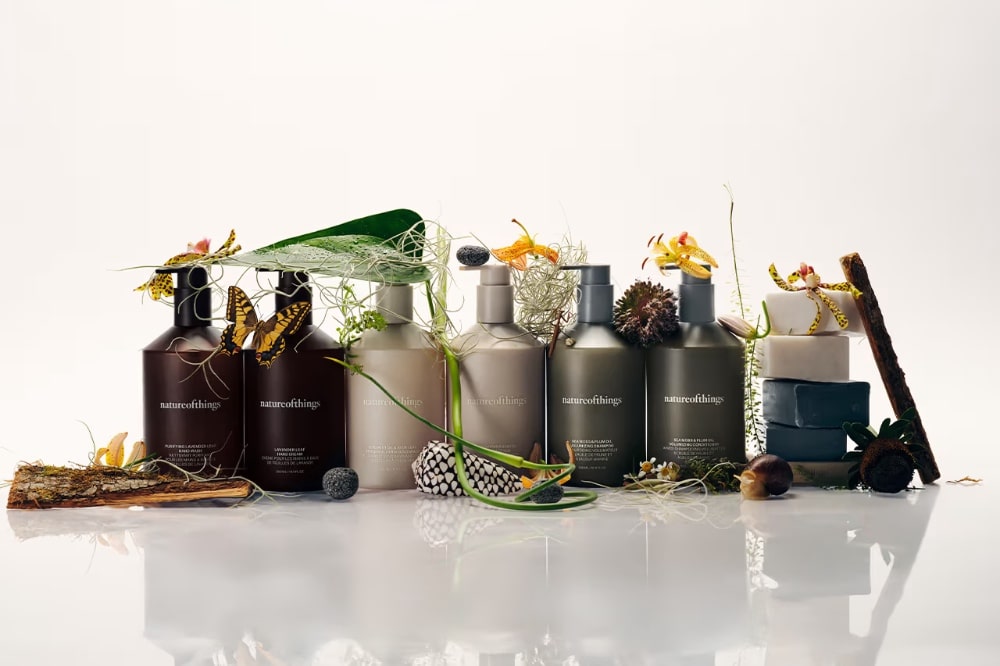 https   hypebeast.com wp content blogs.dir 6 files 2025 09 15 natureofthings 1 min Nature of Things je novi luksuzni brend za telo, a iza njega je osnivačica Hourglass Cosmetics