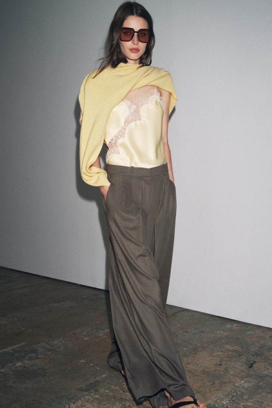 pantalone sa usicima min Imamo 20 high street komada koji će osvežiti vaš stil za jesen