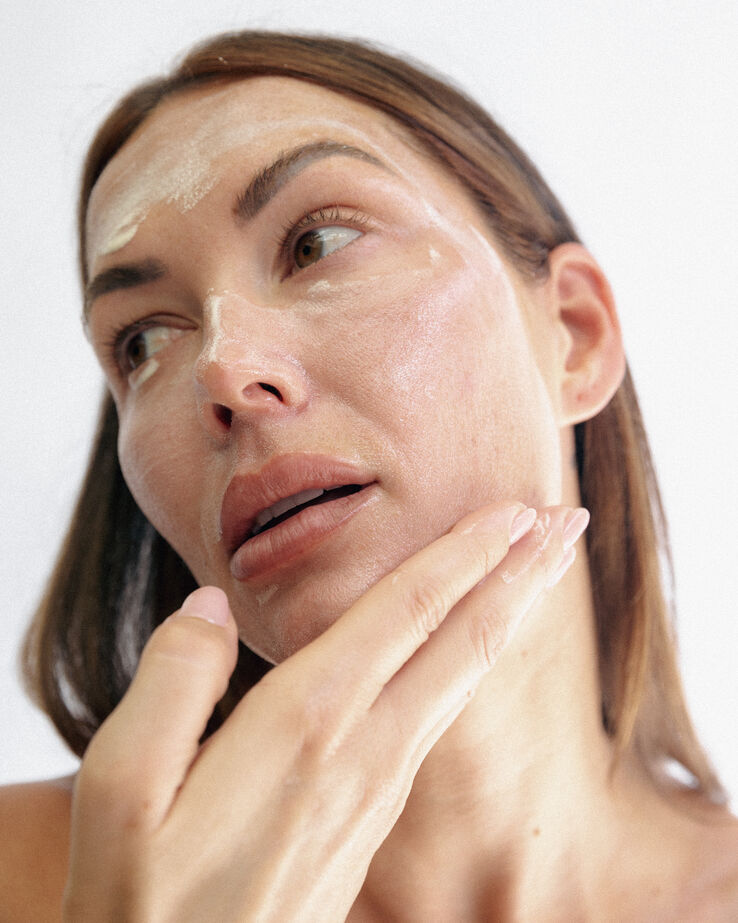 83a301e5 d5f4 456c b9d6 303ba25ce789 optimized 200 Jesenja nega kože: Šta mora da se nađe u tvojoj rutini?