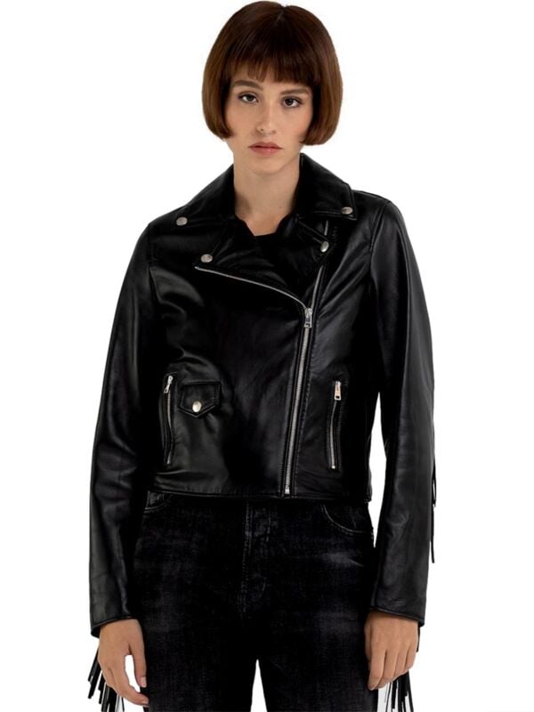 Rese u trendu: Kako već sada nositi boho detalj sezone SS26 rw7768 84567 010 1 1 Rese u trendu: Kako već sada nositi boho detalj sezone SS26