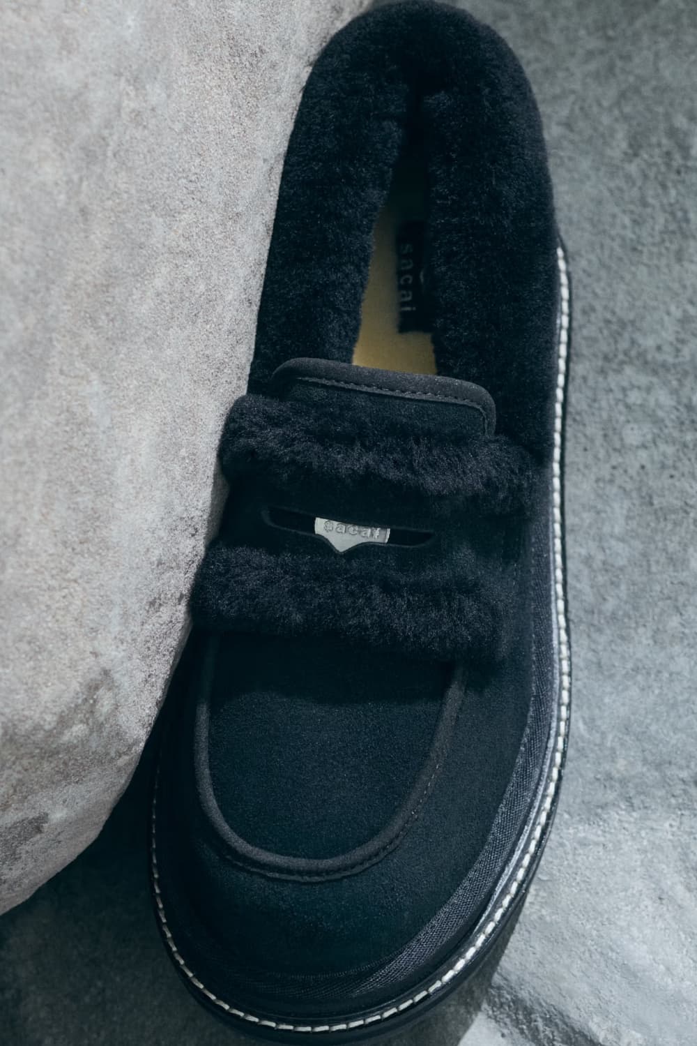 ugg sacai loafers min Kad Sacai reinterpretira UGG, nastanu ova tri modela