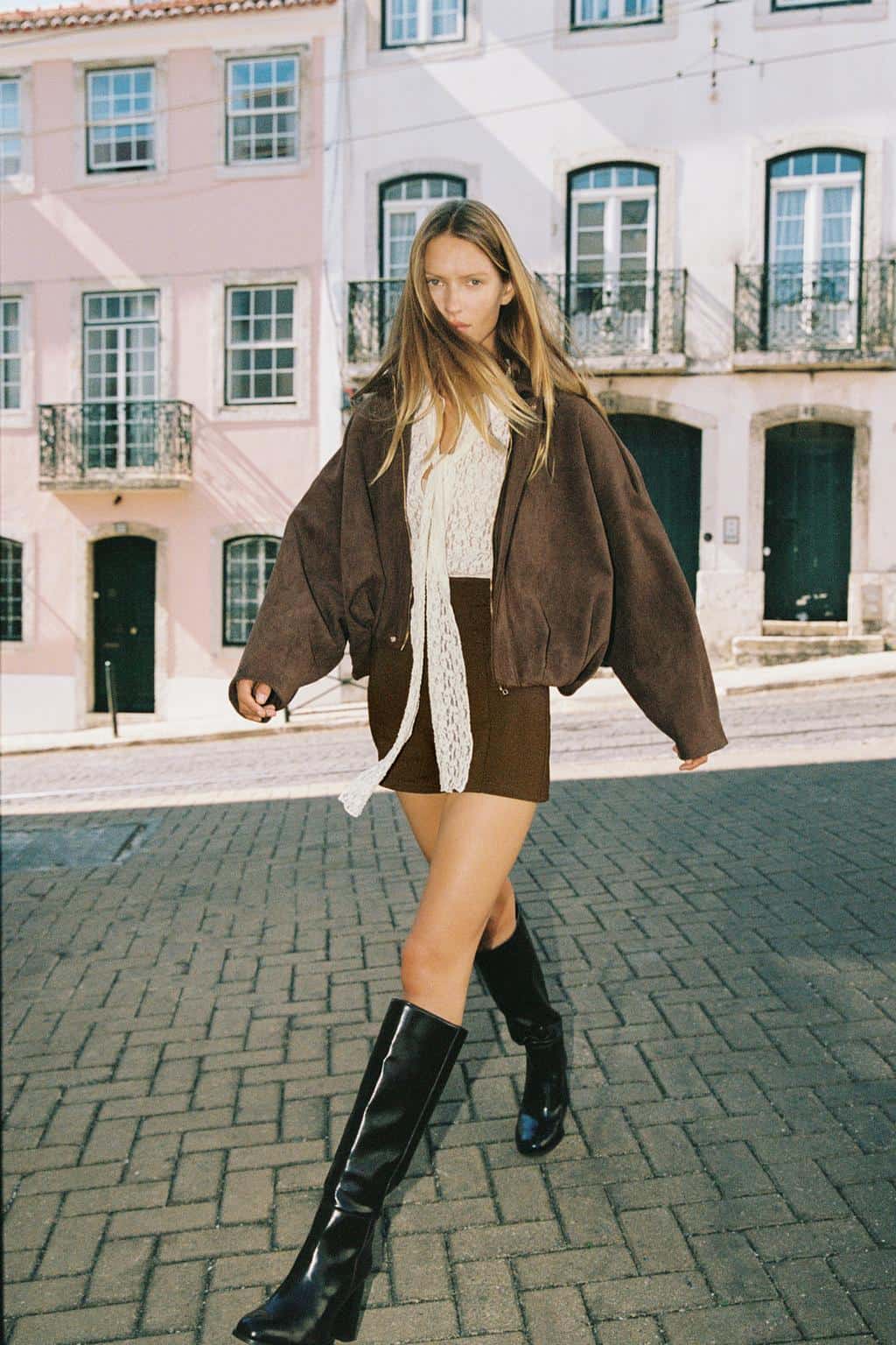 01165419086 000 p min Jakne i mantili od prevrnute kože 2025: Modeli kojima nećete odoleti