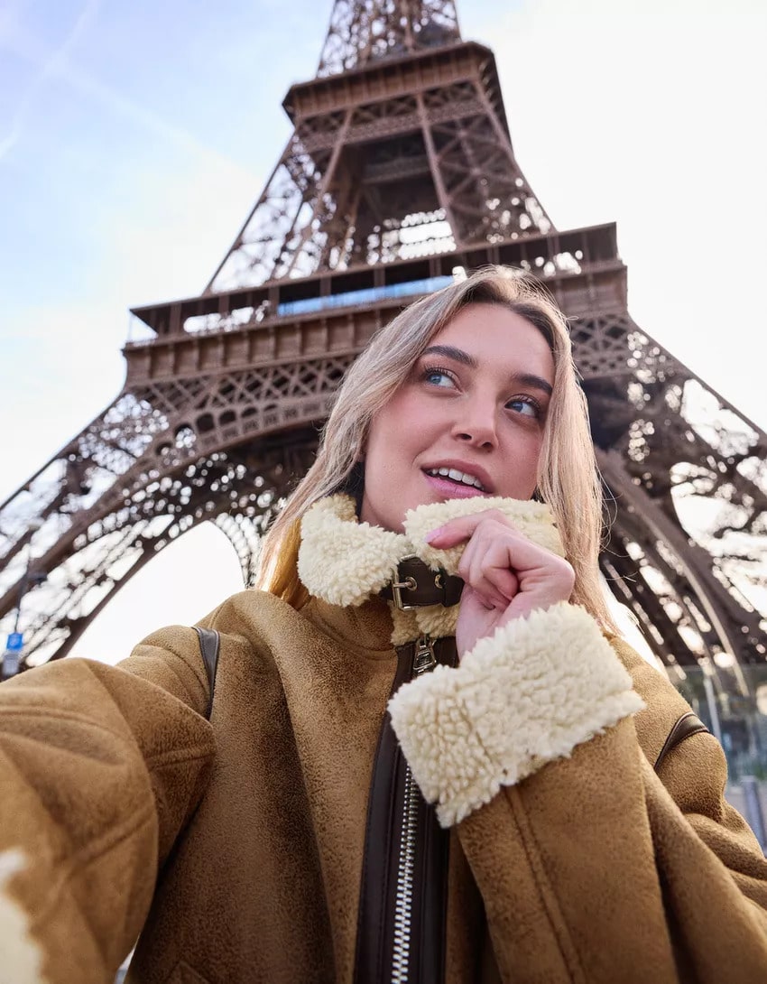 01412407776 01 p min Jakne i mantili od prevrnute kože 2025: Modeli kojima nećete odoleti