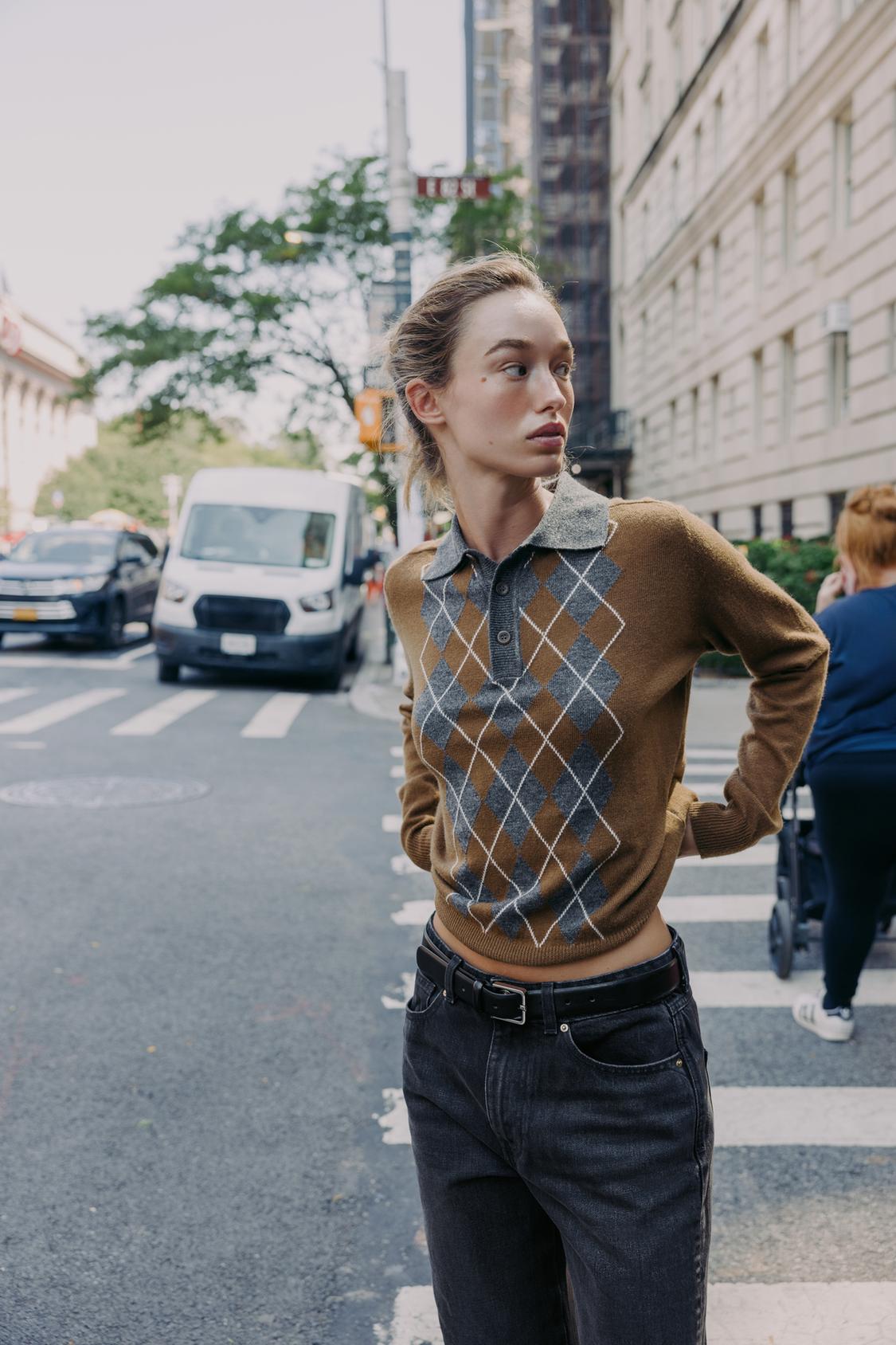 Luksuz na dodir: Ovo su naši favoriti među pristupačnim džemperima za zimu 02142223730 a1 Luksuz na dodir: Ovo su naši favoriti među pristupačnim džemperima za zimu