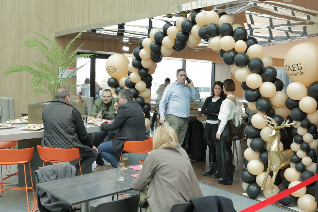 GSPA7630 optimized 200 Bili smo na tradicionalnom Hleb& Kifle Doručku sa prijateljima