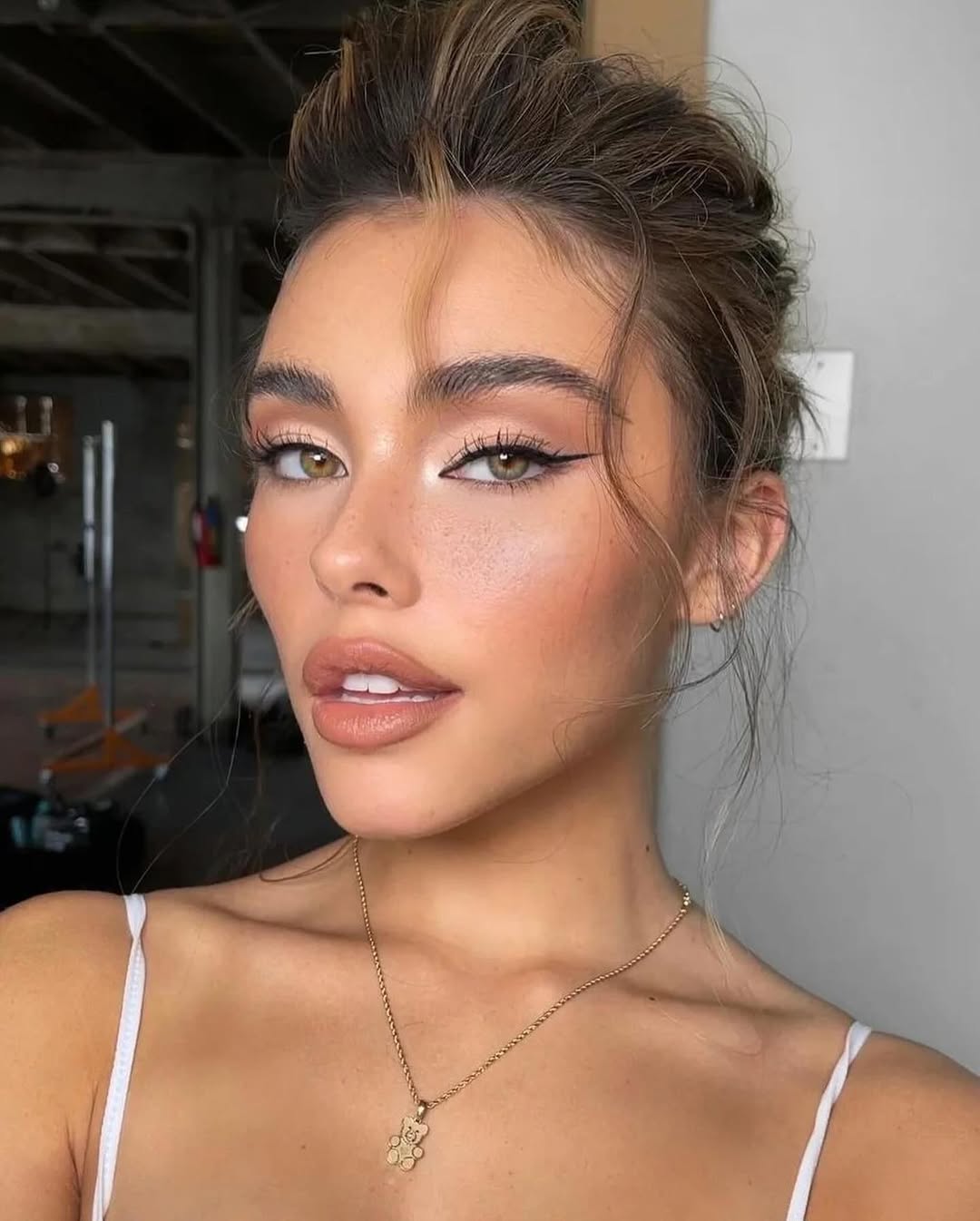 Vazelin za negu trepavica je novi TikTok trend, a mi vam donosimo detalje SnapInsta.to 433026972 386596754134145 2343077058033541311 n Vazelin za negu trepavica je novi TikTok trend, a mi vam donosimo detalje