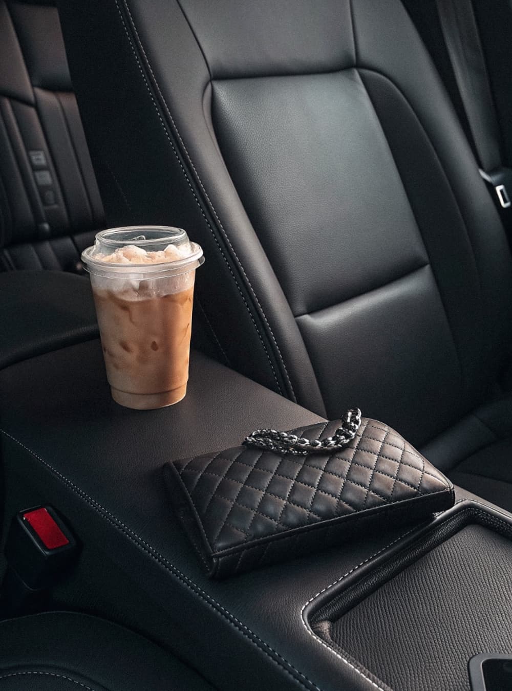 finansijski horoskop novembar 2025 3 min Finansijski horoskop za novembar 2025: Retrogradni Merkur i kosmički tranziti koji menjaju vašu karijeru