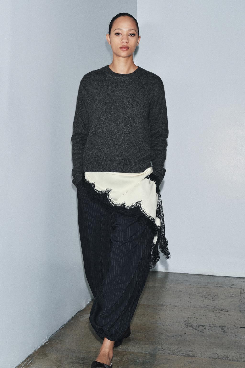 Donosimo 6 načina kako da stilizuješ najviralniji Zara top tokom praznične sezone 05344258104 p Donosimo 6 načina kako da stilizuješ najviralniji Zara top tokom praznične sezone