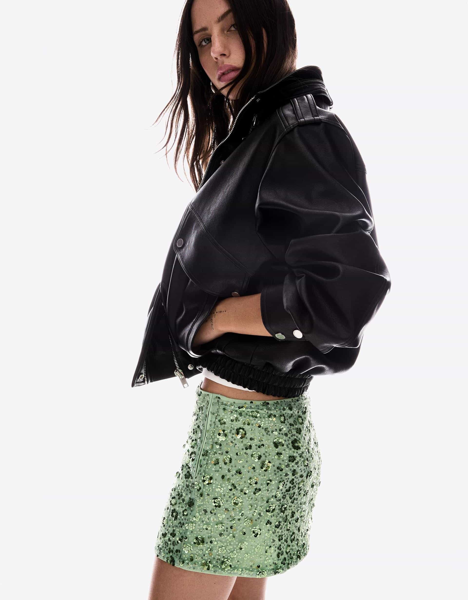 06086707526 p min Last minute lista: Komadi do 5000 dinara za doček Nove godine