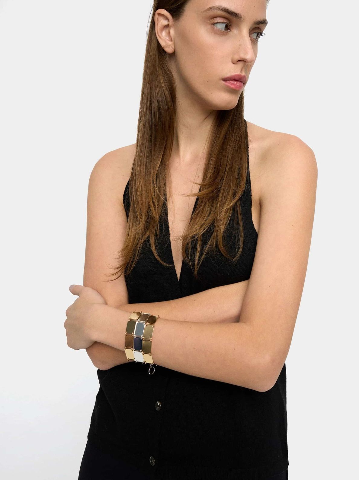 Statement nakit je pravi izbor za praznične večeri, a evo šta smo našli u domaćoj ponudi 243261 MM 2y min 1 Statement nakit je pravi izbor za praznične večeri, a evo šta smo našli u domaćoj ponudi