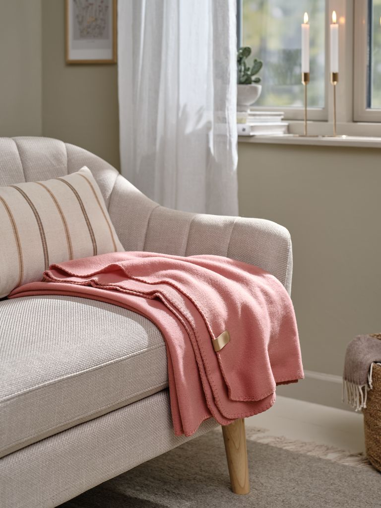 243665 WANNABE vodič za kupovinu poklona za voljenu žensku osobu