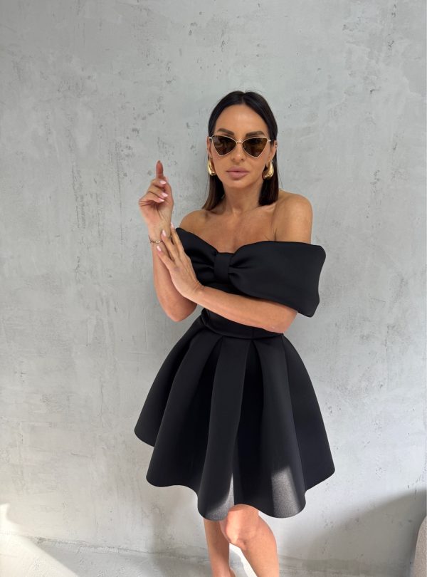 IMG 2851 600x810 1 Party mode on: Ovo su najlepše novogodišnje haljine za 2025.