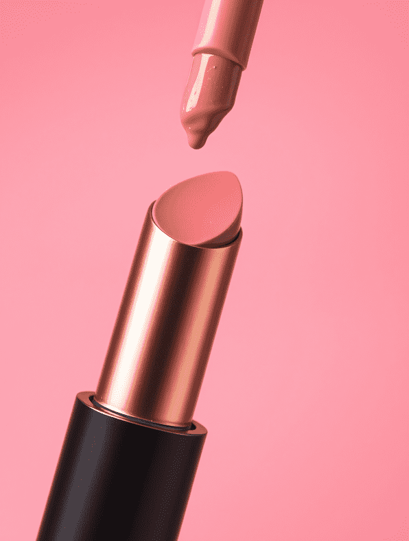 Lipstick and Lip Gloss Close up optimized 200 Mlečno ružičaste usne su viralni makeup trend, a evo kako da ga rekreirate