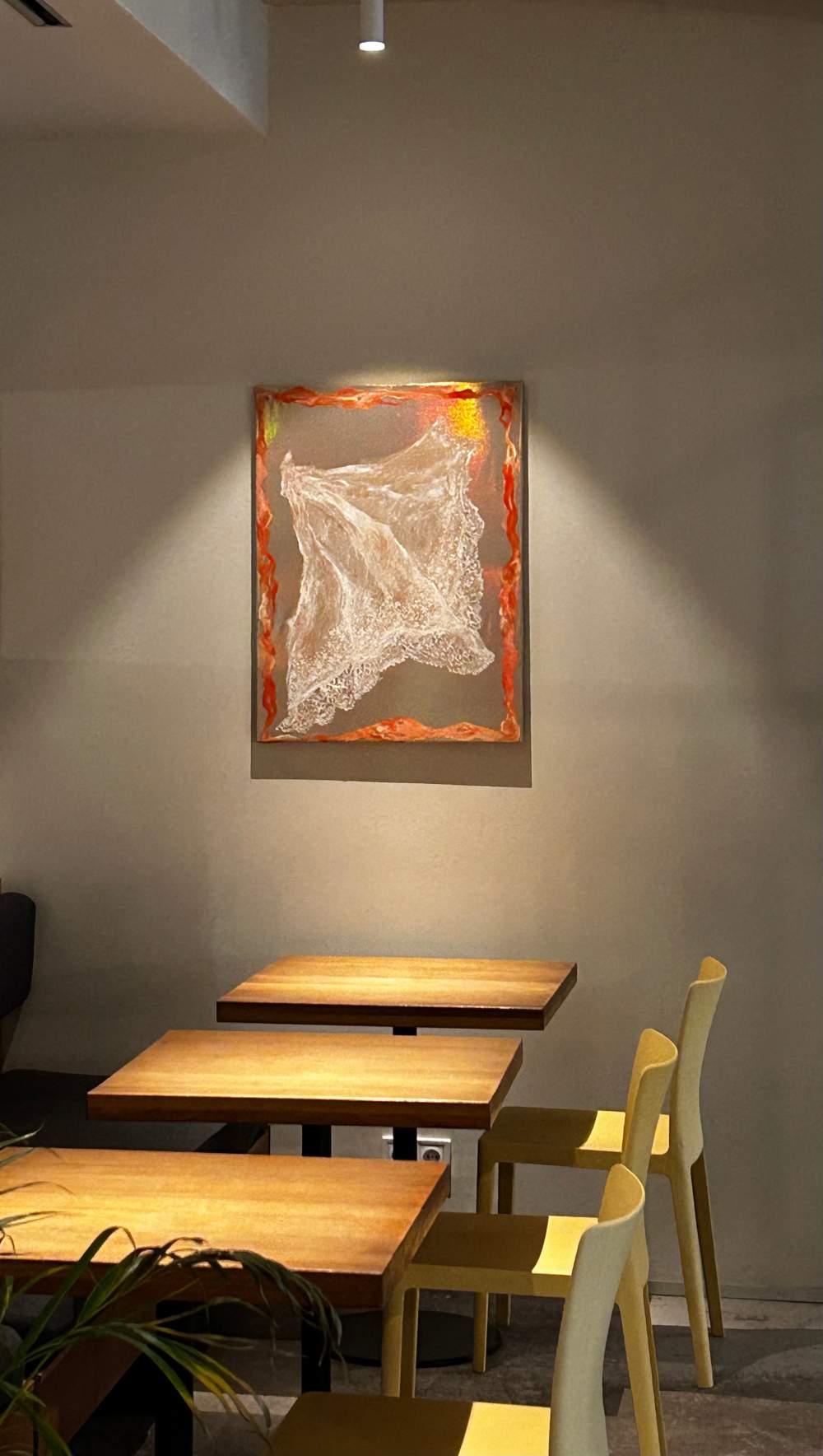 „Zimske priče“ u June Cafe: Nova izložba u saradnji sa beogradskom galerijom non canonico Milica Zivkovic 1 „Zimske priče“ u June Cafe: Nova izložba u saradnji sa beogradskom galerijom non canonico