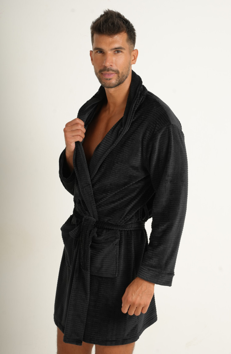 OWEN J 25 001  m.bademantil 001 crna 1 Pokloni za voljenog muškarca koji će mu izmamiti osmeh na lice