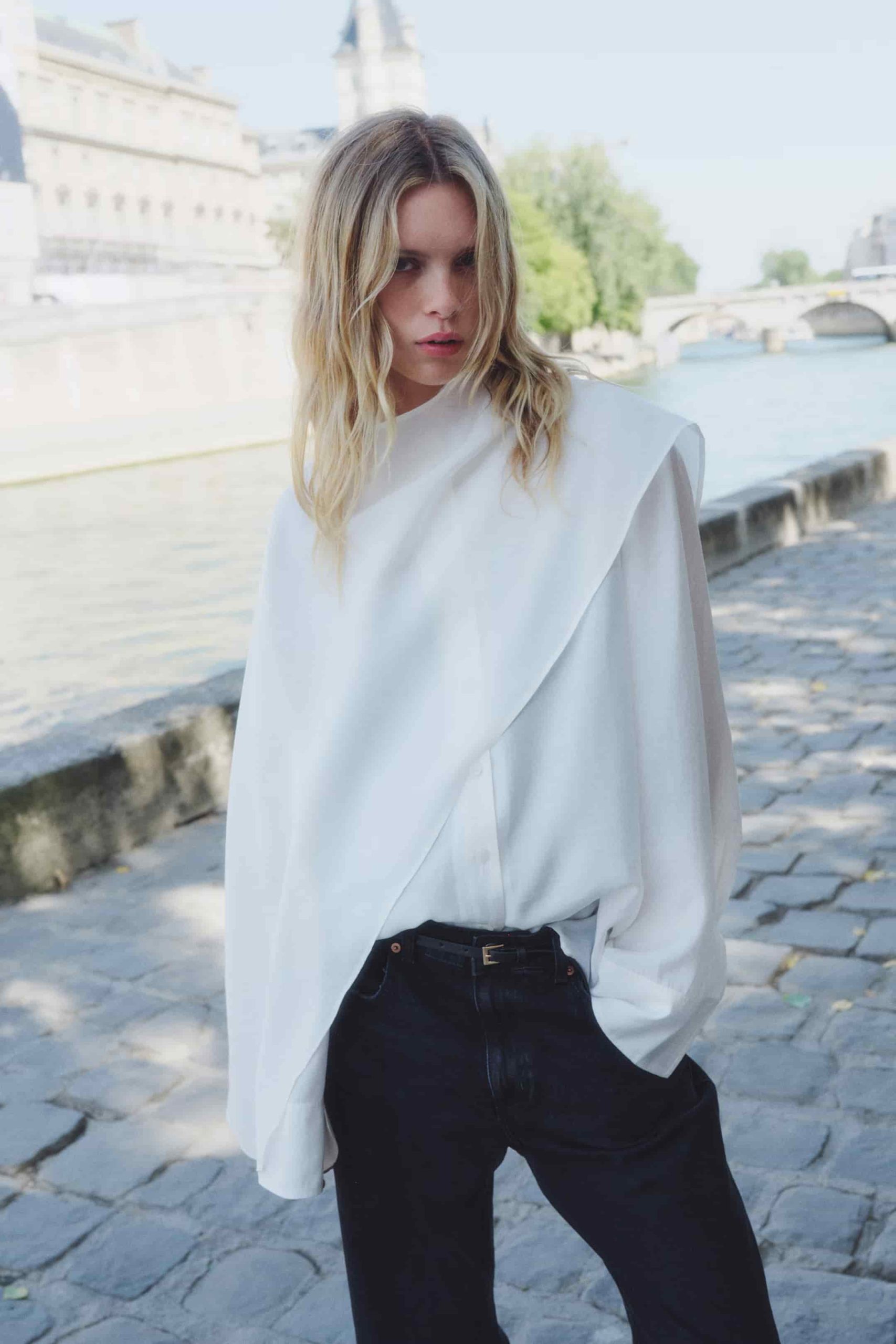 b92f4e73d0ca25aec6e3492abbb6fe45d6a5699a min scaled Pantone boja godine 2026. je prva bela nijansa u 26 godina, a evo kako da je nosite