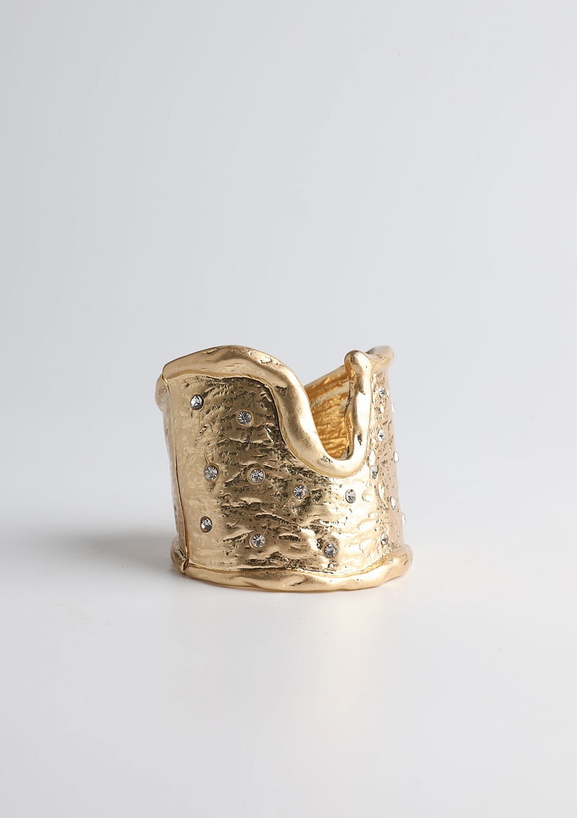 Statement nakit je pravi izbor za praznične večeri, a evo šta smo našli u domaćoj ponudi csm 09960147 o82 d926ff8537 Statement nakit je pravi izbor za praznične večeri, a evo šta smo našli u domaćoj ponudi