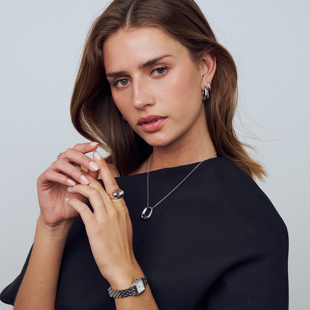 Statement nakit je pravi izbor za praznične večeri, a evo šta smo našli u domaćoj ponudi sj r2621 2 1 min Statement nakit je pravi izbor za praznične večeri, a evo šta smo našli u domaćoj ponudi