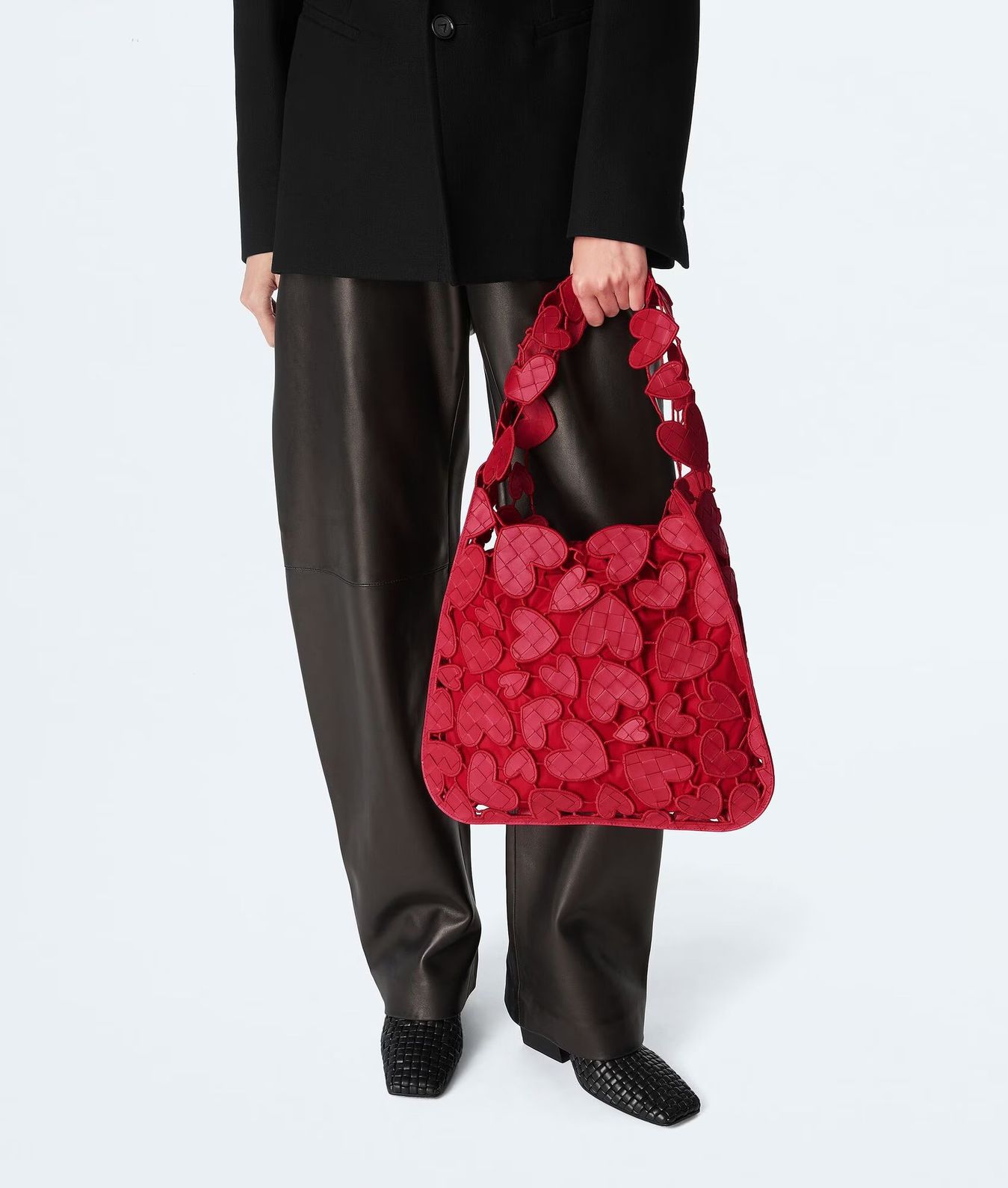 Romantika, ali na intrecciato način: Predstavljena Bottega Veneta kapsula kolekcija za Dan zaljubljenih 856010V62E05341 B 1 Romantika, ali na intrecciato način: Predstavljena Bottega Veneta kapsula kolekcija za Dan zaljubljenih