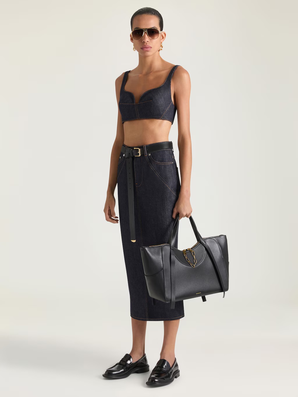 Givenchy ima novu it torbu: The Snatch je skulpturalna i moćna BB5164B2DK001 02 01 Givenchy ima novu it torbu: The Snatch je skulpturalna i moćna